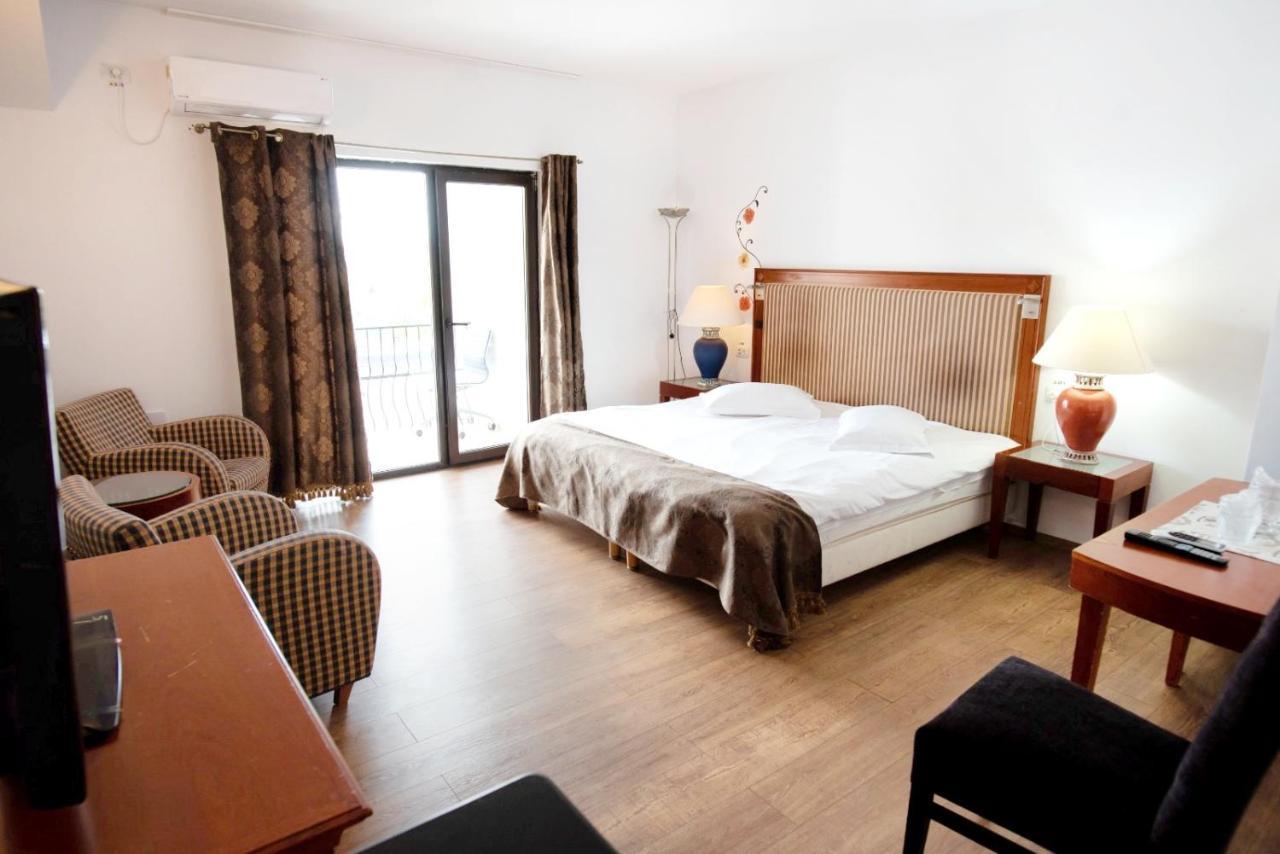 Complex Eos Hotel Valea Lupului  Quarto foto